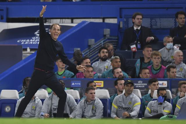 奥运-中国女篮不敌塞尔维亚遭两连败 韩旭11+7